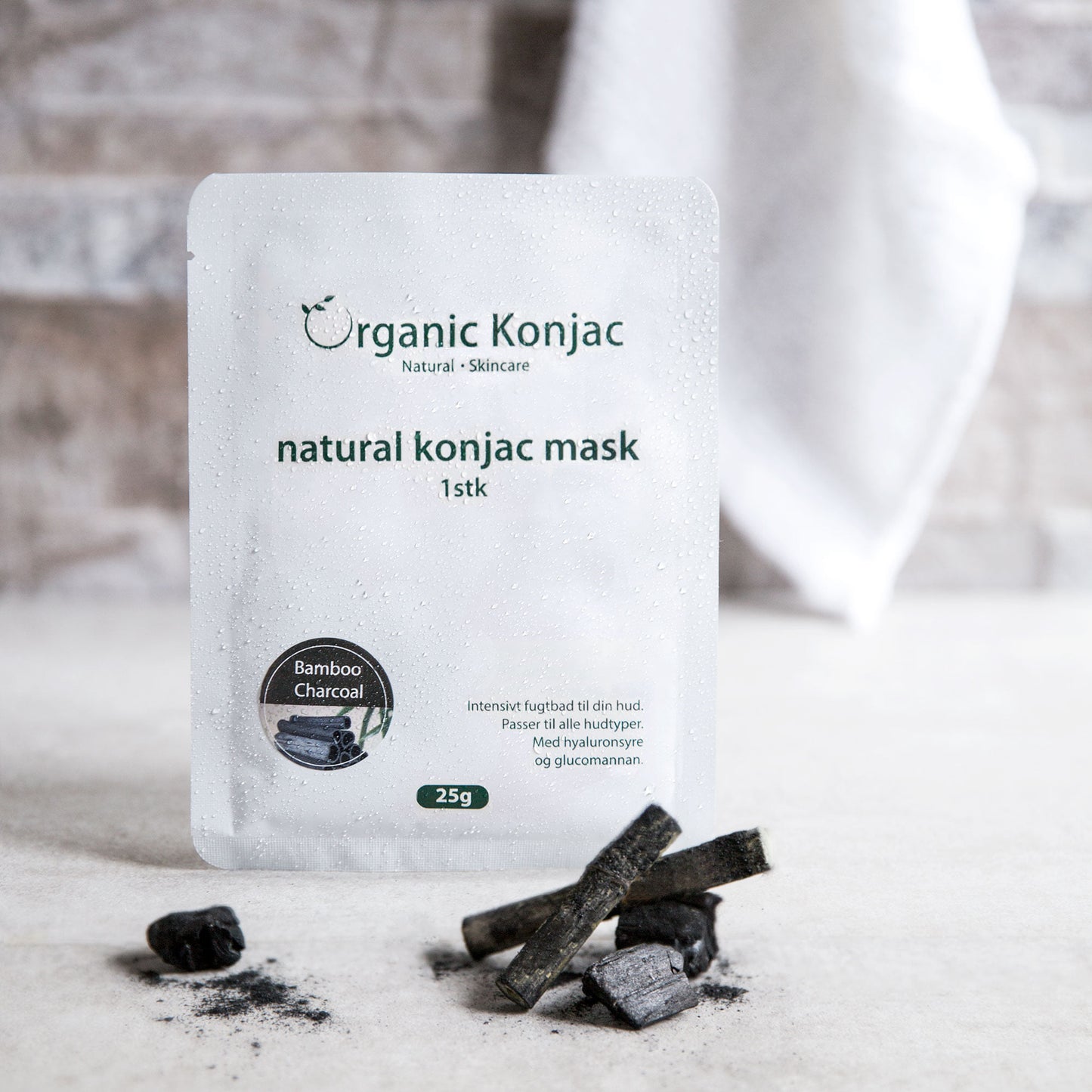 Organic Konjac Bamboo Charcoal Mask
