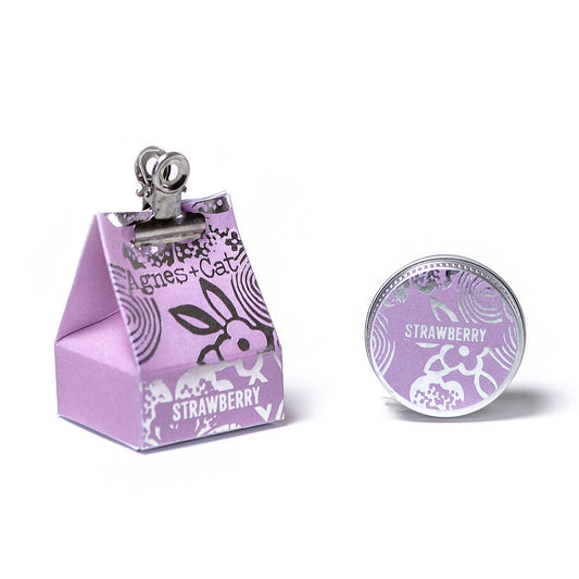 Strawberry Lip Balm – Vegansk leppepomade med sheasmør & kakaosmør | Naturlig fuktighet & frisk duft av jordbær